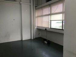 POH LENG INDUSTRIAL BUILDING (D12), Factory #582818171